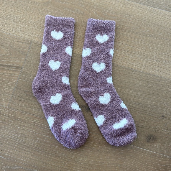 Accessories - Purple and white hearts fuzzy socks. Brand new without tags